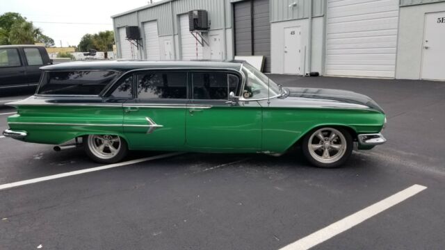 1960 Green Chevrolet Impala Wagon