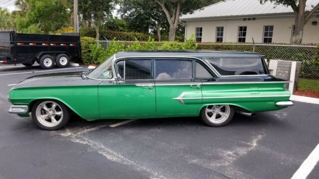 1960 Green Chevrolet Impala Wagon