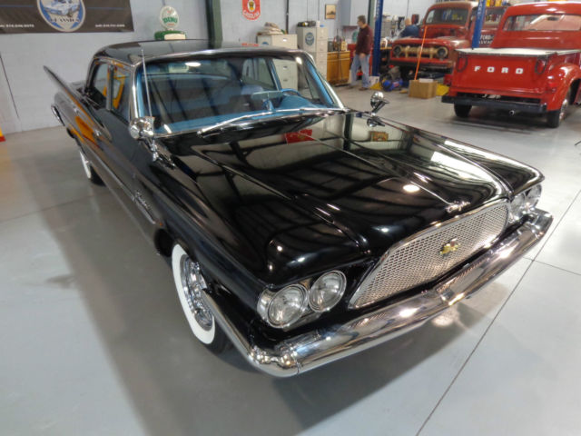 1960 Black Chrysler Windsor Sedan