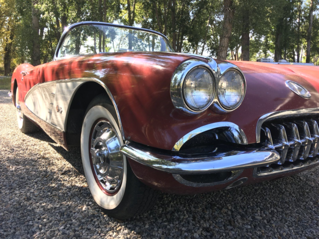 1960 Honduran Maroon with White Coves Chevrolet Corvette Convertible Hard Top