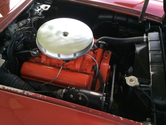 1960 White Chevrolet Corvette Convertible