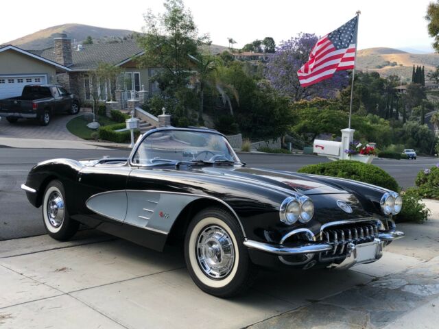 1960 Black w/ silver cove Chevrolet Corvette Convertible
