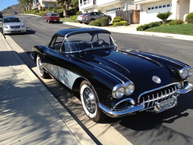 1960 Black w/ silver cove Chevrolet Corvette Convertible