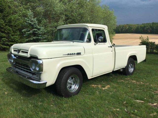 1960 Ford F-100