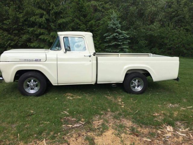 1960 Ford F-100