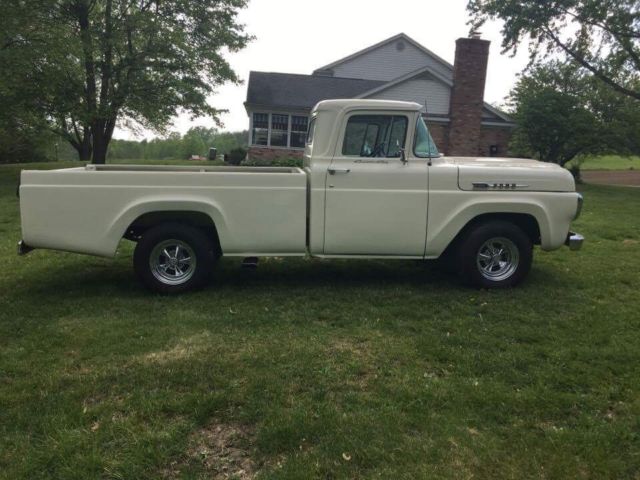 1960 Ford F-100