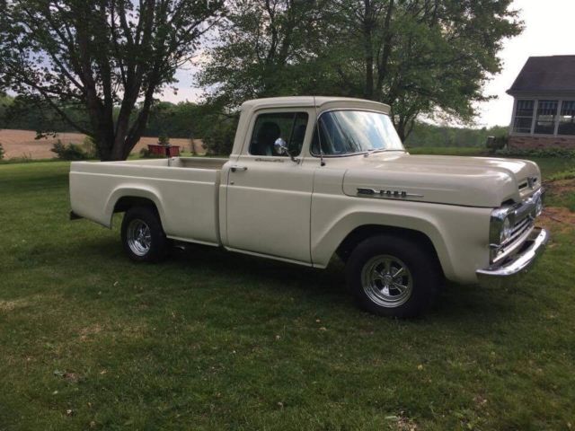 1960 Ford F-100
