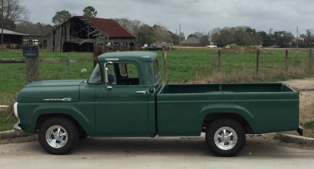 1960 Green Ford F-100 Standard Cab Pickup