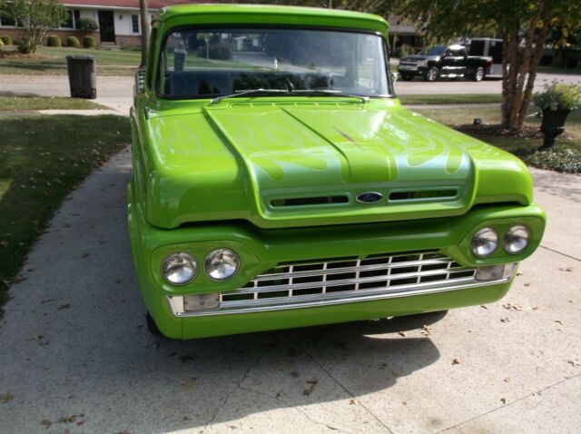 1960 Green Ford F-100 Pickup