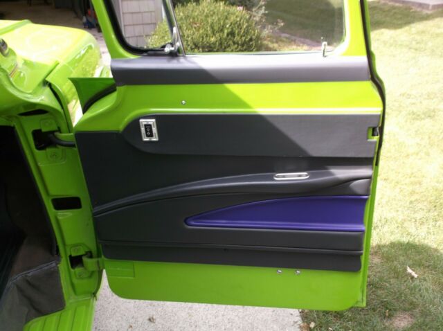 1960 Green Ford F-100 Pickup