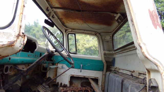 1960 Ford F-250 Standard Cab Pickup