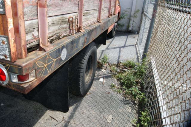 1960 Red Ford F-350 TRUCK
