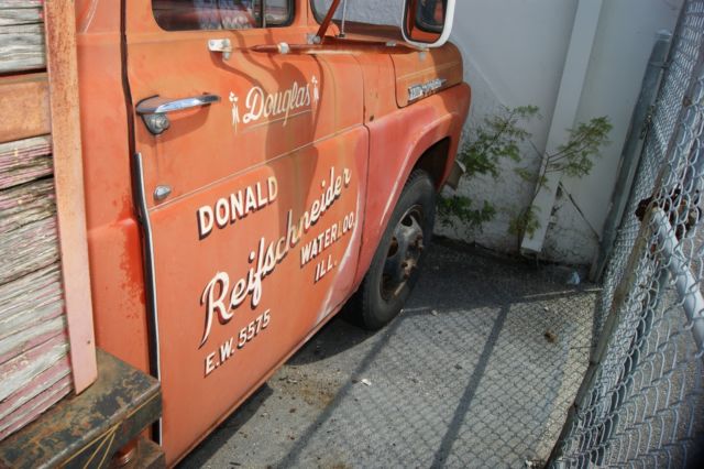 1960 Red Ford F-350 TRUCK