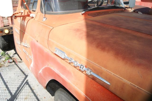 1960 Red Ford F-350 TRUCK