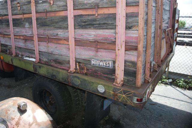 1960 Red Ford F-350 TRUCK