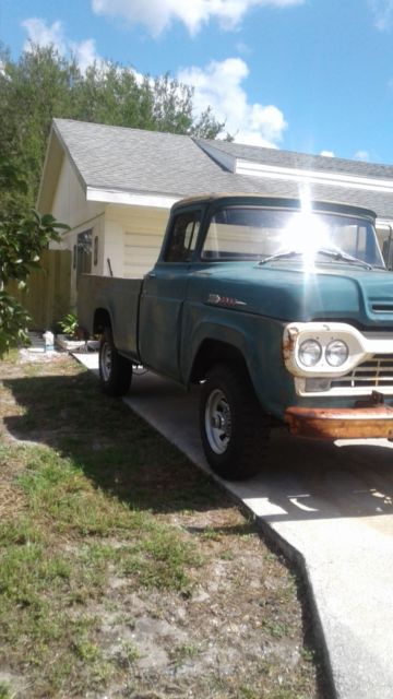 1960 Ford F-100 Long bed pickup truck