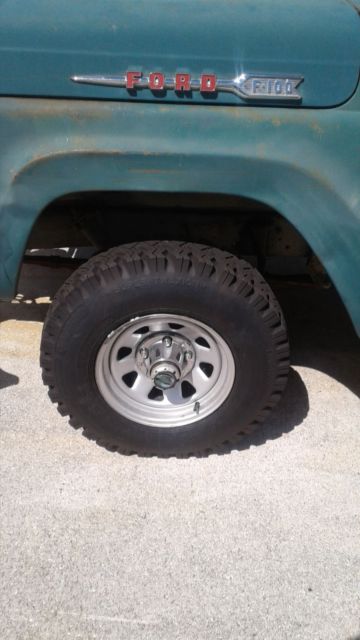 1960 Ford F-100 Long bed pickup truck