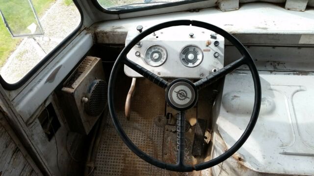 1960 White Ford P-400 Step Van