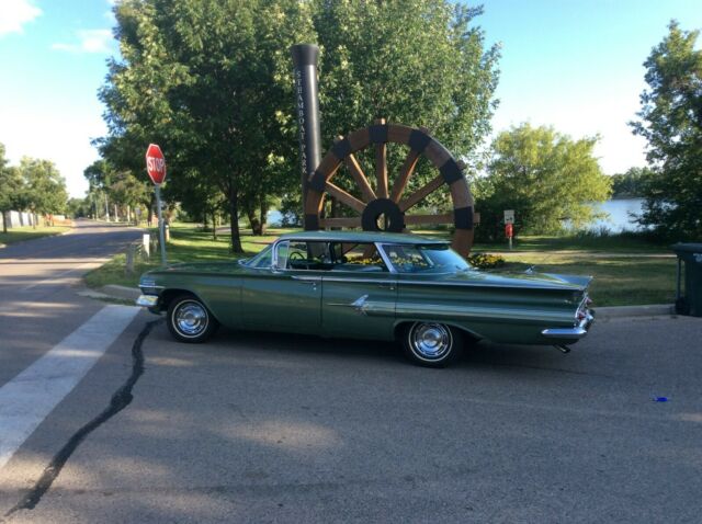 1960 Cascade Green top, Jade Green bottom Chevrolet Impala 4 Dr Hardtop