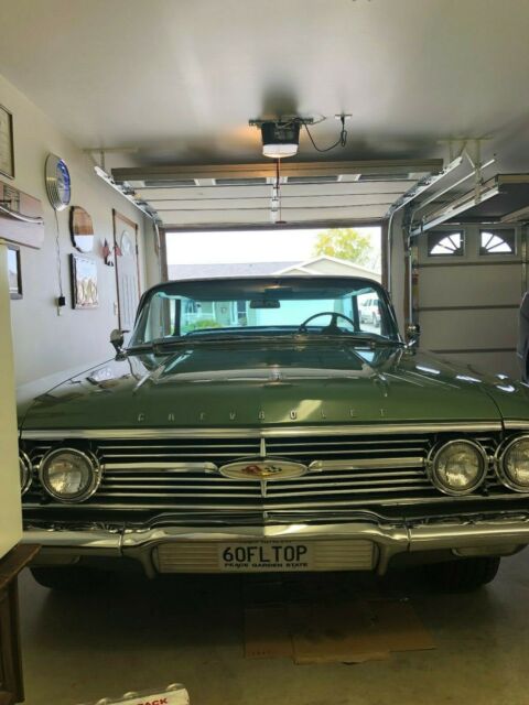 1960 Cascade Green top, Jade Green bottom Chevrolet Impala 4 Dr Hardtop
