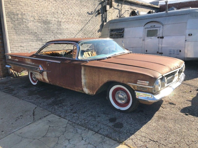 1960 White Chevrolet Impala Coupe