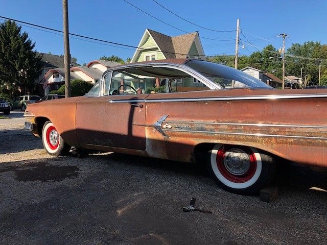 1960 White Chevrolet Impala Coupe