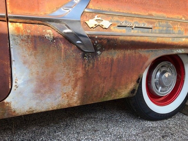 1960 White Chevrolet Impala Coupe