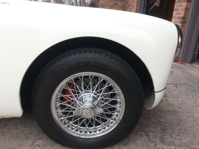 1960 White MG MGA Convertible