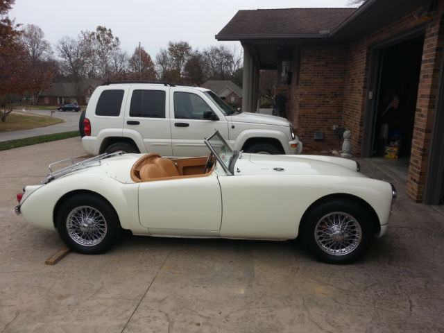 1960 White MG MGA Convertible