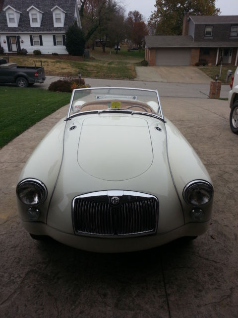 1960 White MG MGA Convertible