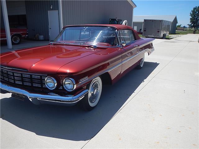 1960 MAROON Oldsmobile Ninety-Eight --