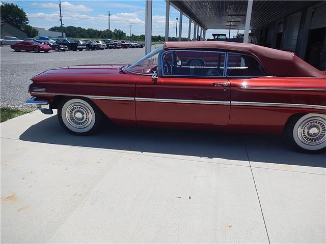 1960 MAROON Oldsmobile Ninety-Eight --