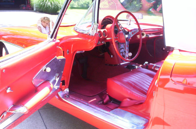 1960 Red/White Chevrolet Corvette Convertible