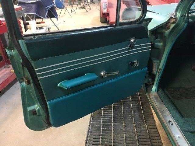 1961 Green Chevrolet Bel Air/150/210 Sedan