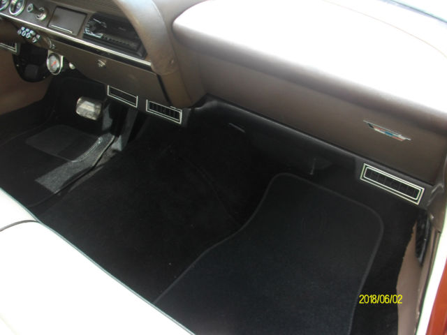 1961 COPPER/WHITE Chevrolet Bel Air/150/210 Sedan