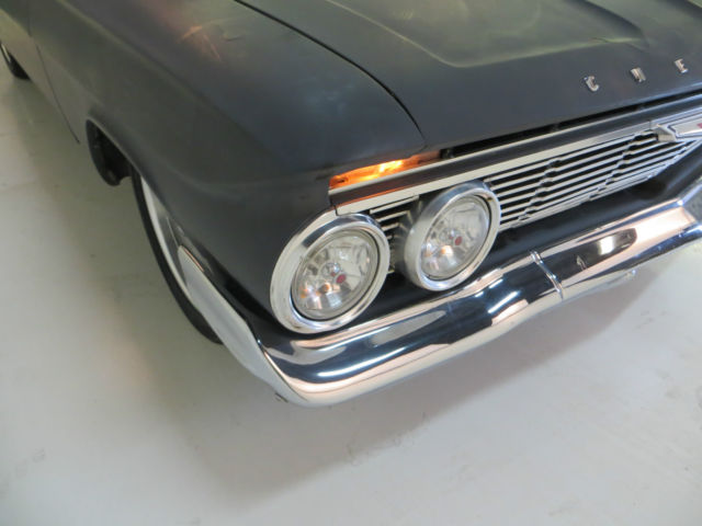 1961 Silver Chevrolet Bel Air/150/210 Coupe