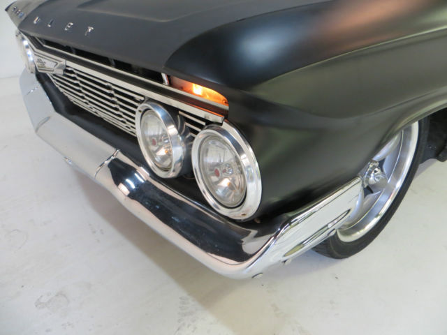 1961 Silver Chevrolet Bel Air/150/210 Coupe