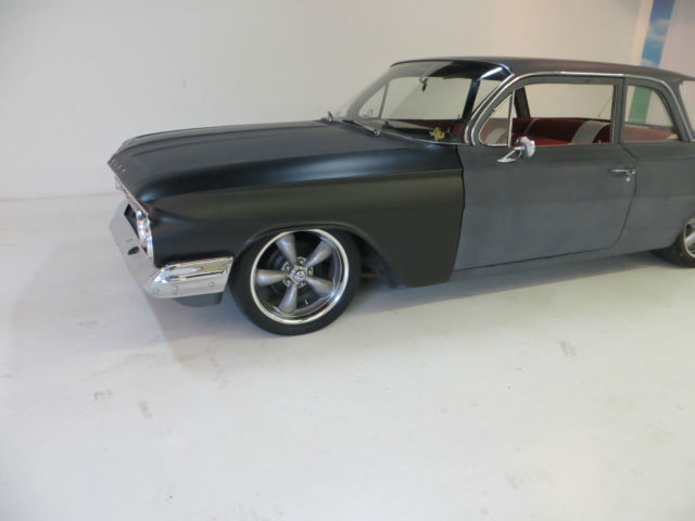 1961 Silver Chevrolet Bel Air/150/210 Coupe