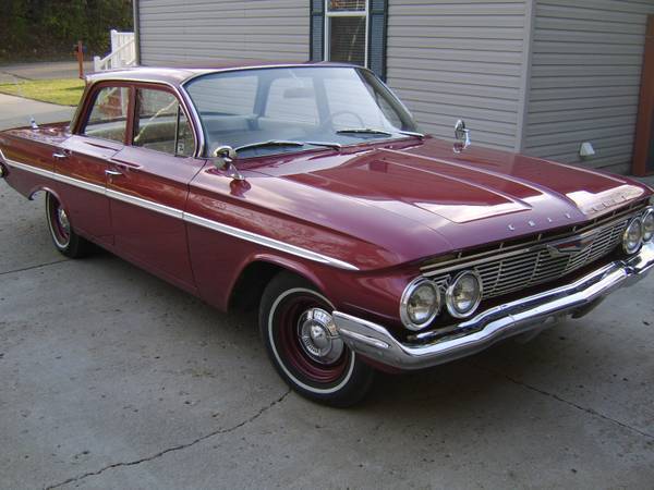 1961 Chevrolet Bel Air/150/210 Sedan