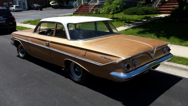 1961 Gold Chevrolet Bel Air/150/210 Coupe