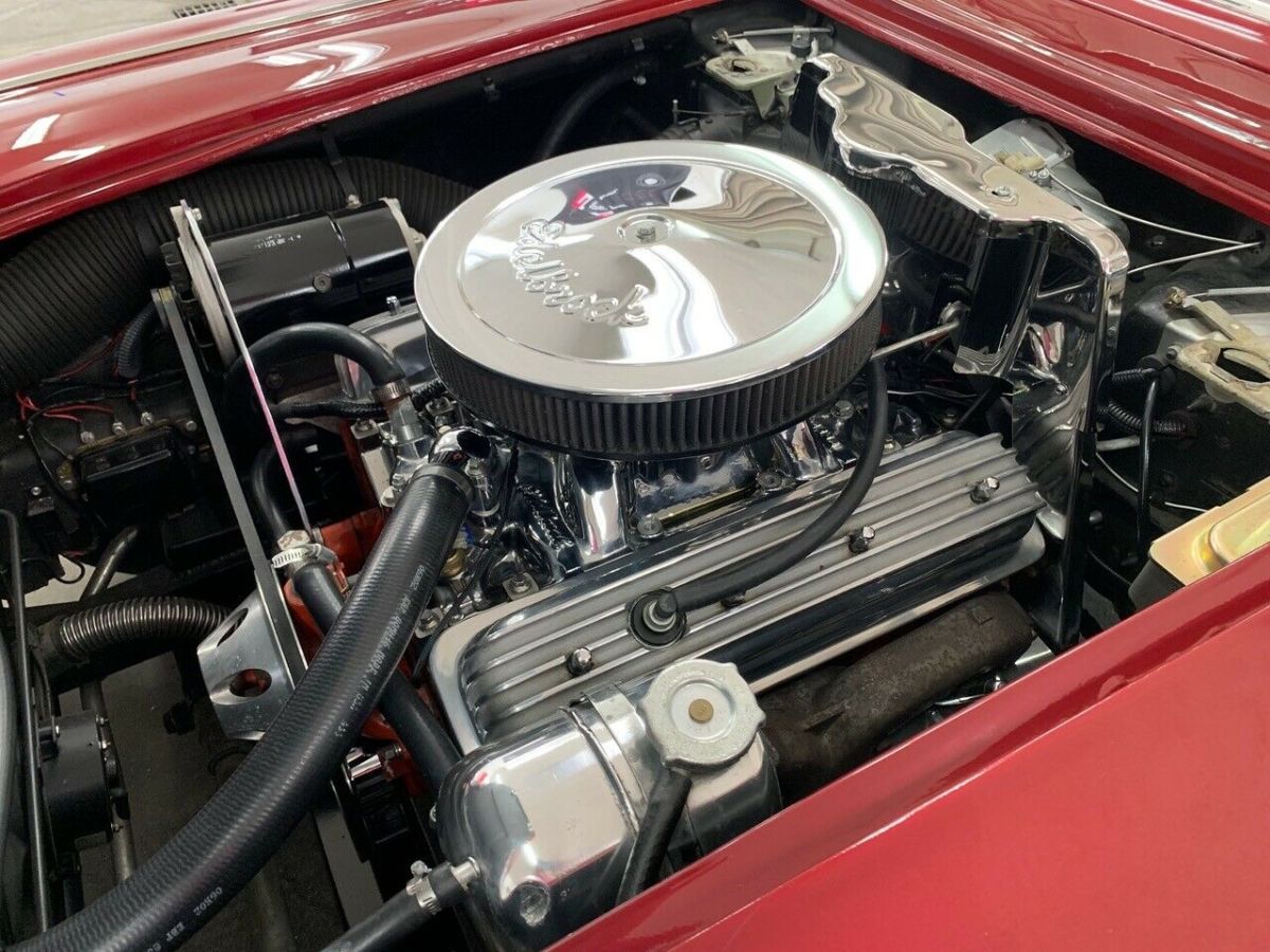 1961 Maroon/White Chevrolet Corvette Hardtop/Convertible