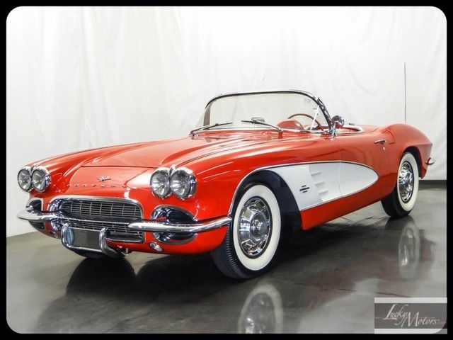1961 White Chevrolet Corvette Convertible