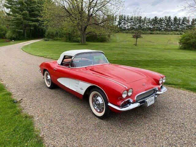 1961 Chevrolet Corvette Convertible