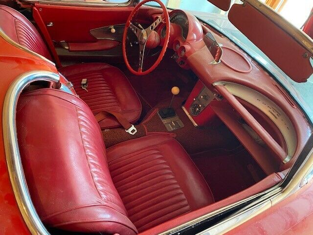 1961 Chevrolet Corvette Convertible