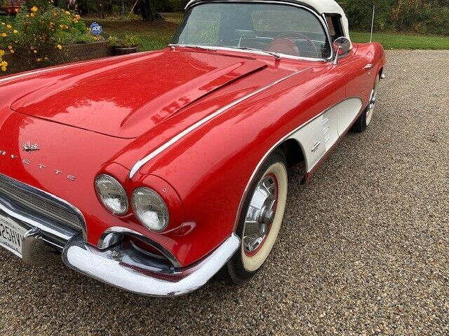 1961 Chevrolet Corvette Convertible
