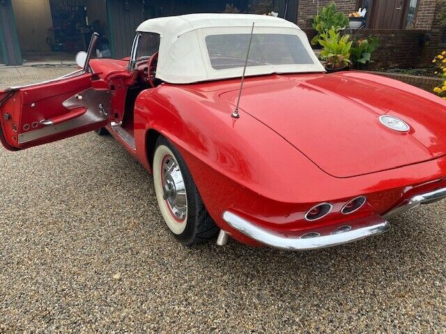 1961 Chevrolet Corvette Convertible