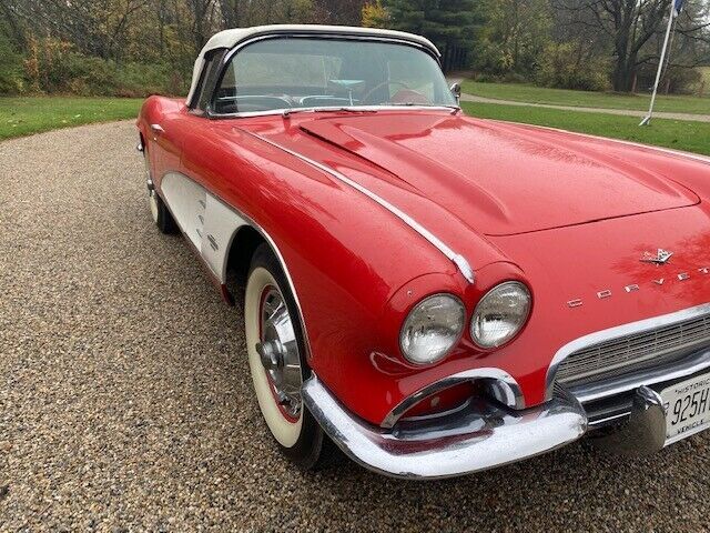 1961 Chevrolet Corvette Convertible