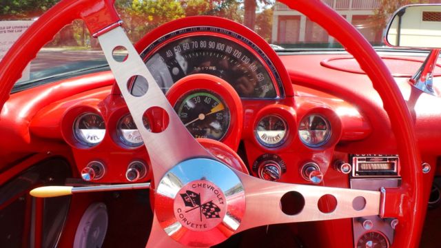 1961 White Chevrolet Corvette Convertible