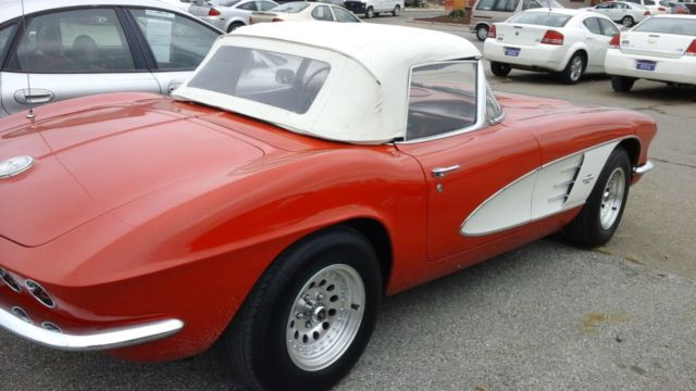 1961 Red & White two tone Chevrolet Corvette Convertible