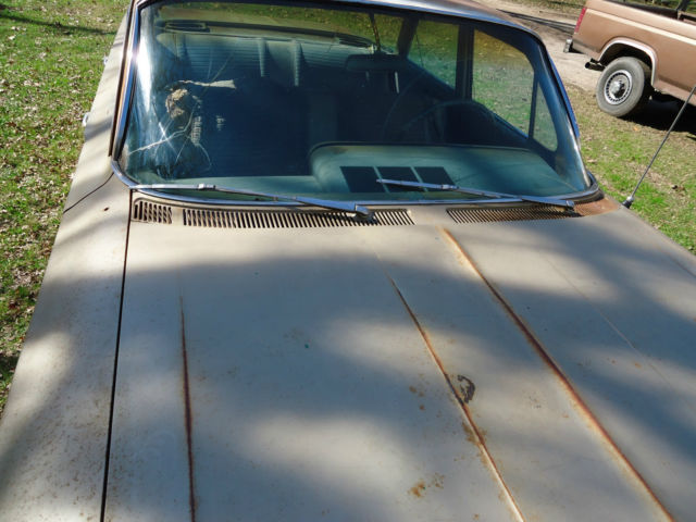 1961 Gold Chevrolet Impala Sedan